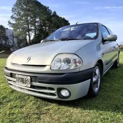 Renault Clio 1.6 Sport 2001 - foto 1