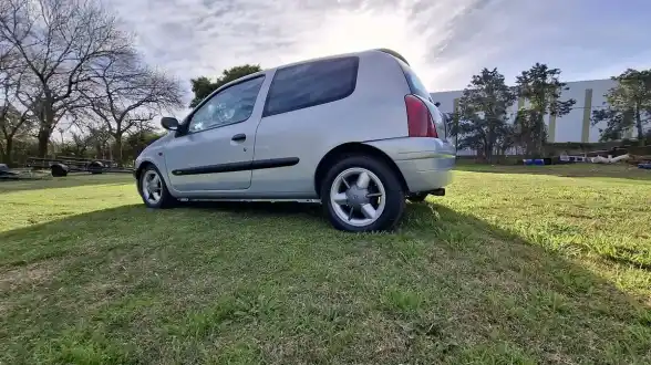Renault Clio 1.6 Sport 2001 - foto 5