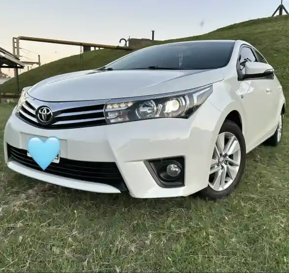 Toyota Corolla 2015 - foto 1