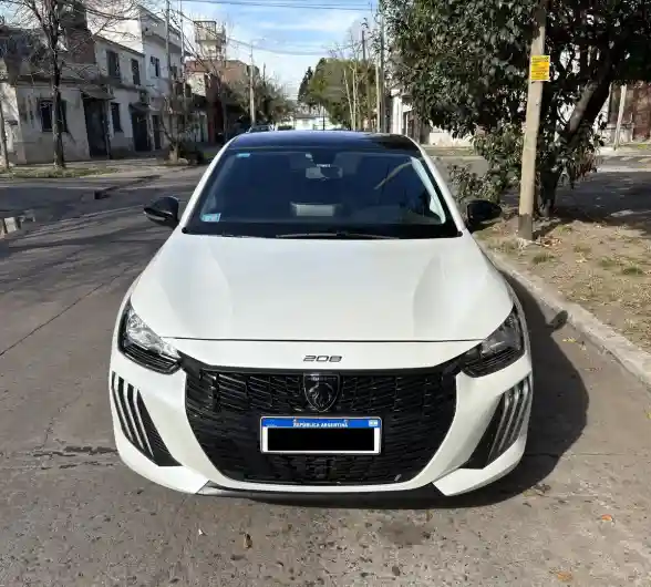 Peugeot 208 1.6 Allure Pack 2024 - foto 2