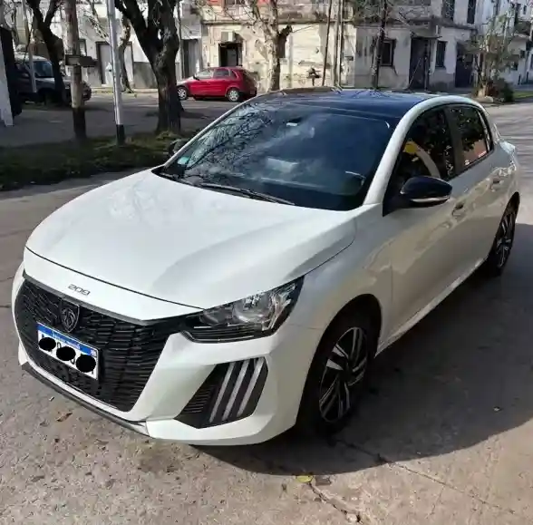 Peugeot 208 1.6 Allure Pack 2024 - foto 4