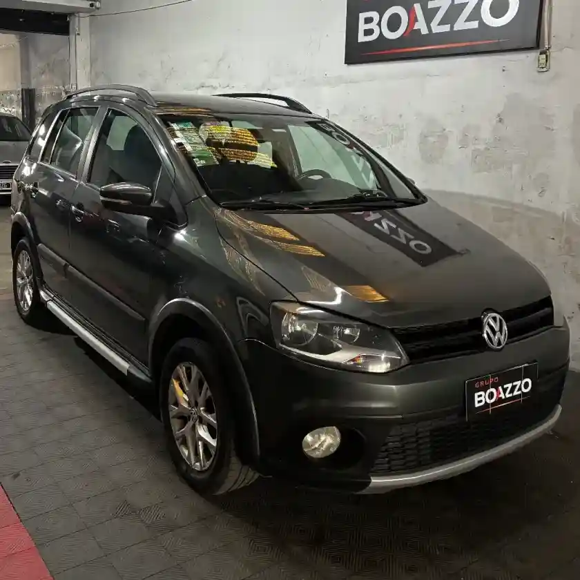 Volkswagen Suran Cross 1.6 Highline 101Cv 2012 - foto 3