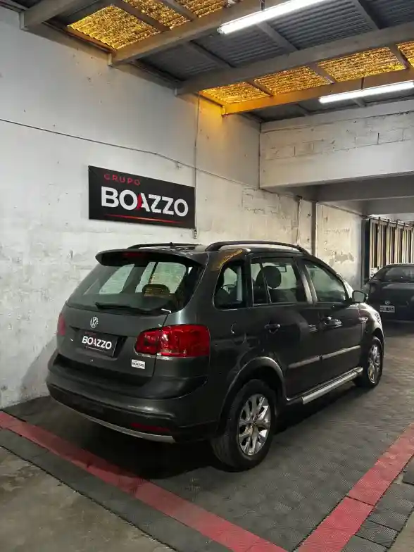 Volkswagen Suran Cross 1.6 Highline 101Cv 2012 - foto 4