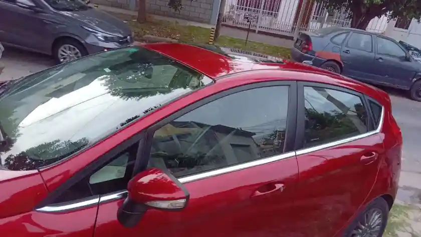 Ford Fiesta Kinetic 1.6 Titanium 120Cv 2015 - foto 2