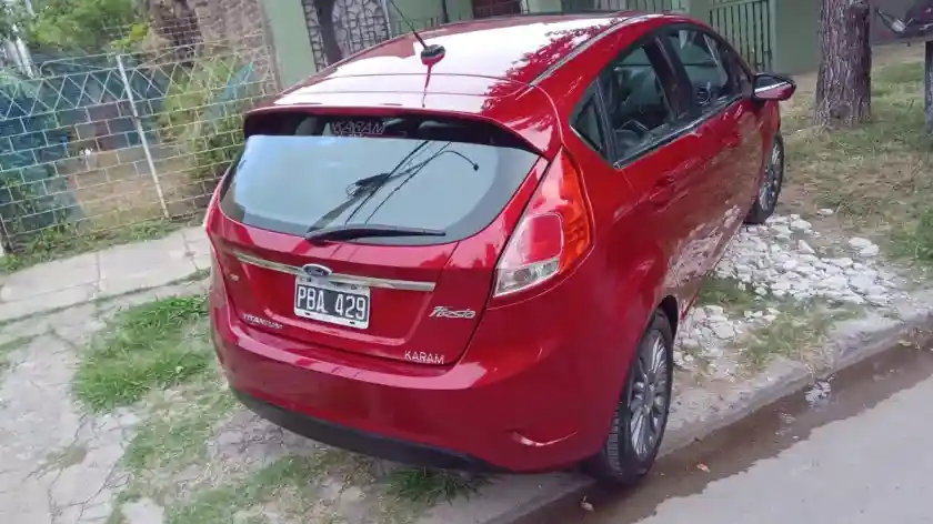 Ford Fiesta Kinetic 1.6 Titanium 120Cv 2015 - foto 3