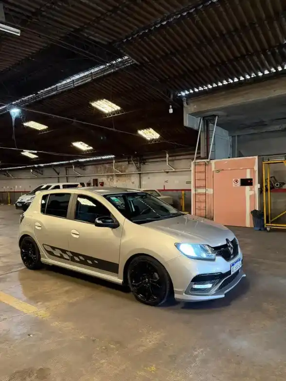 Renault Sandero 2.0 Rs 145Cv 2018 - foto 3