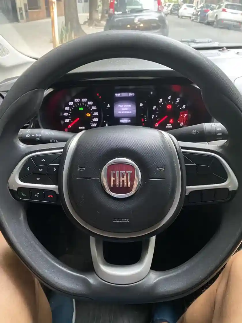 Fiat Cronos 1.3 Gse Drive Pack Conectividad 2020 - foto 4