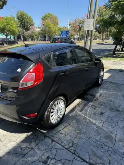 Ford Fiesta Kinetic 1.6 Se Plus Powershift 120Cv 2014 - foto 3