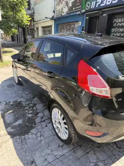 Ford Fiesta Kinetic 1.6 Se Plus Powershift 120Cv 2014 - foto 4