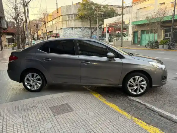 Citroën C4 Lounge 1.6 Hdi 115 Feel Pack 2017 - foto 2