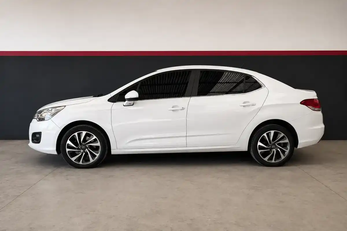 Citroën C4 Lounge 1.6 Thp 165 At6 Feel 2017 - foto 5
