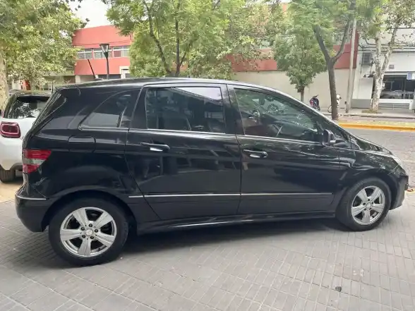 Mercedes-Benz Clase B 2.0 B200 Plus Manual Facelift 2009 - foto 5