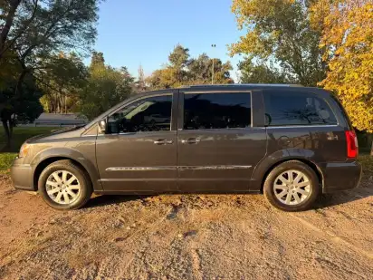 Chrysler Town &Amp; Country 3.6 Limited Atx 2012 - foto 2