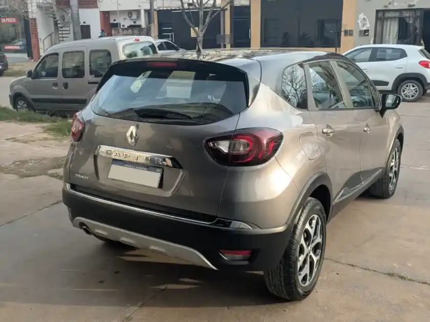 Renault Captur 2.0 Intens Manual 2021 - foto 3