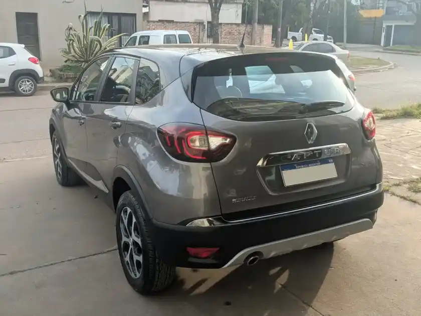 Renault Captur 2.0 Intens Manual 2021 - foto 4