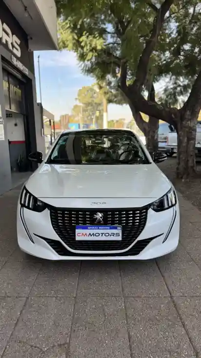 Peugeot 208 1.6 Like Pack 2021 - foto 2
