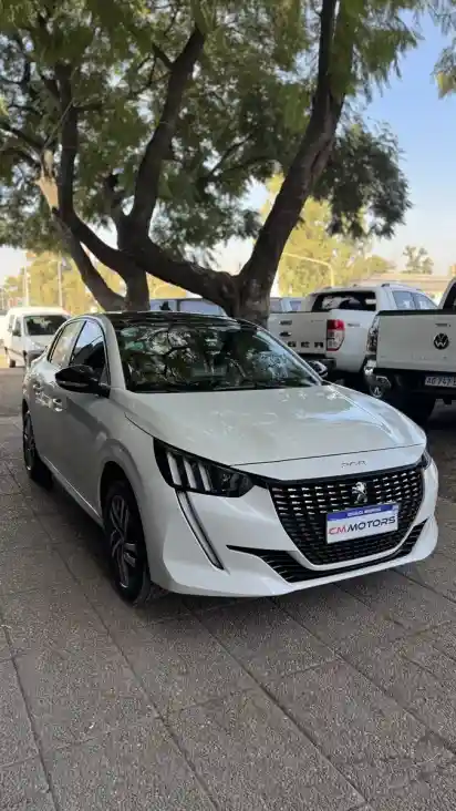 Peugeot 208 1.6 Like Pack 2021 - foto 3