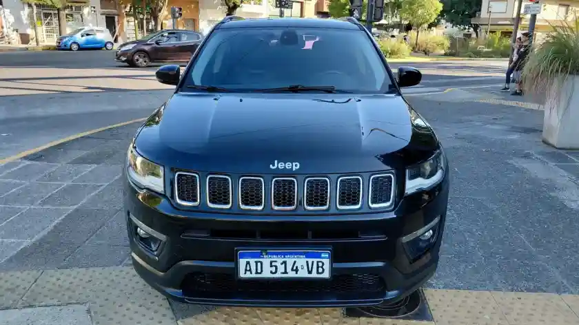 Jeep Compass 2.4 Longitude 2019 - foto 2