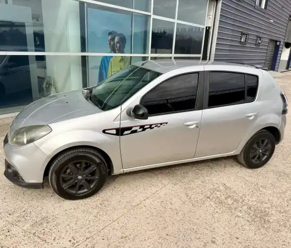 Renault Sandero 1.6 Gt Line Nav 105Cv 2013 - foto 2