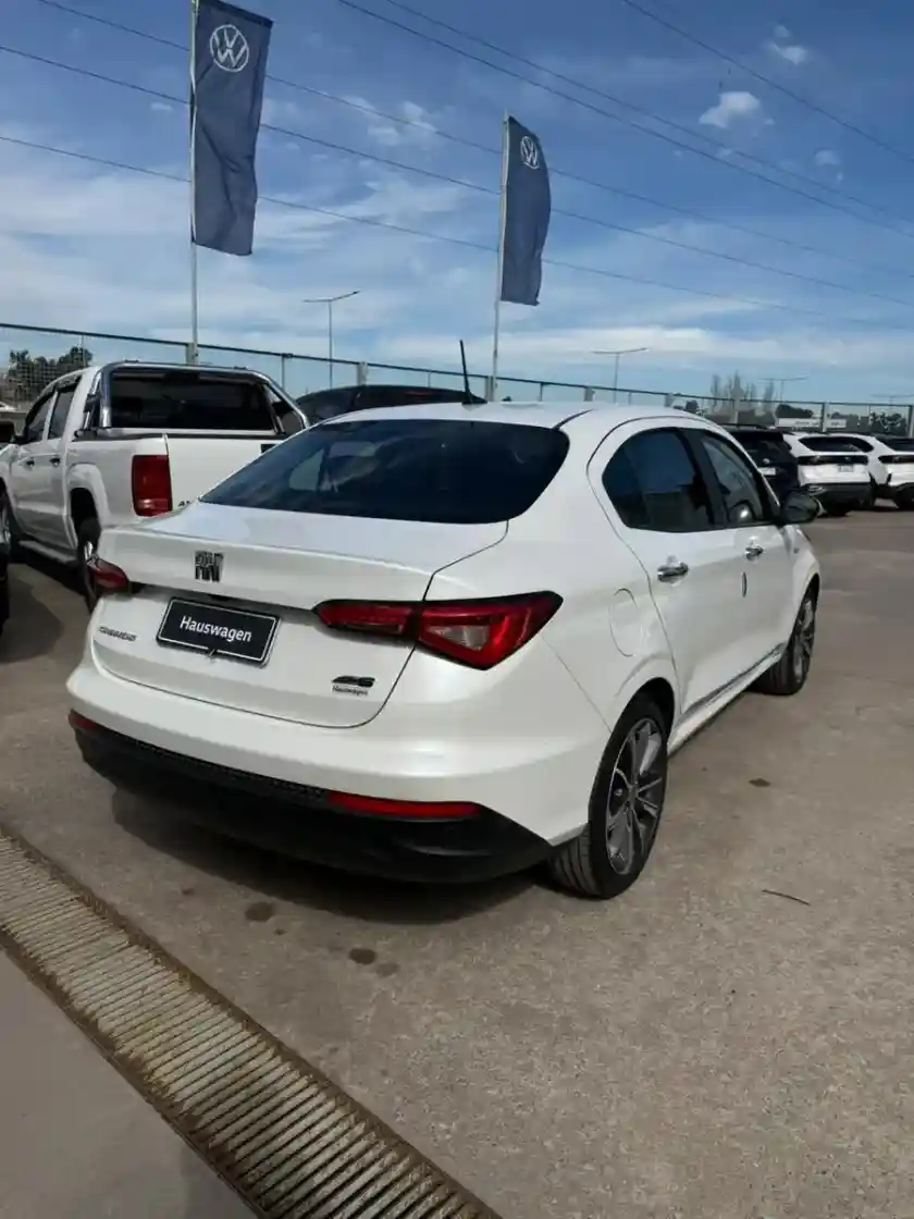Fiat Cronos 1.8 16V Precision At6 2020 - foto 4
