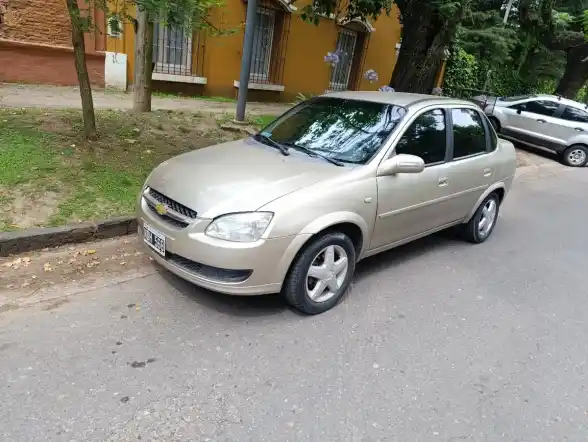 Chevrolet Classic 2013 - foto 1