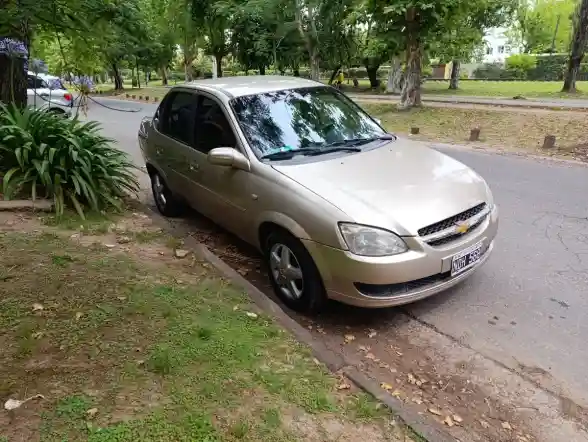 Chevrolet Classic 1.4 Lt Pack 2013 - foto 2