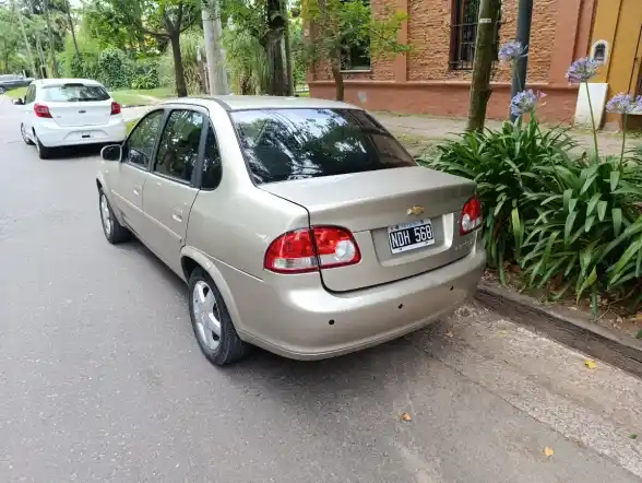 Chevrolet Classic 1.4 Lt Pack 2013 - foto 3