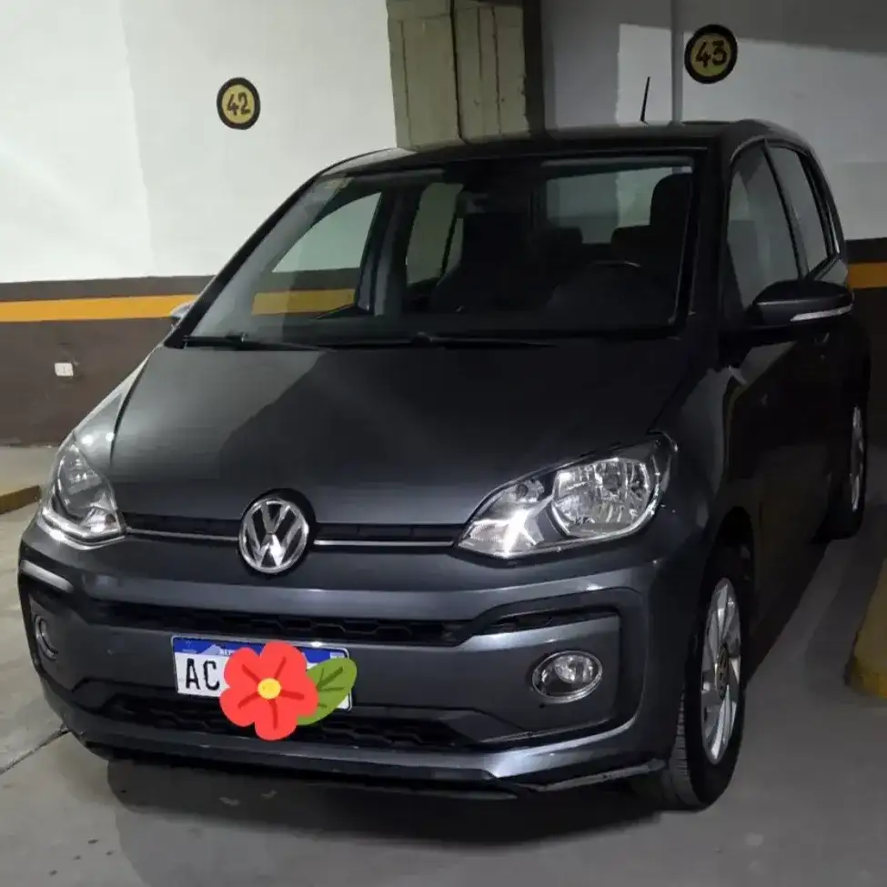 Volkswagen High UP 2018 - foto 1
