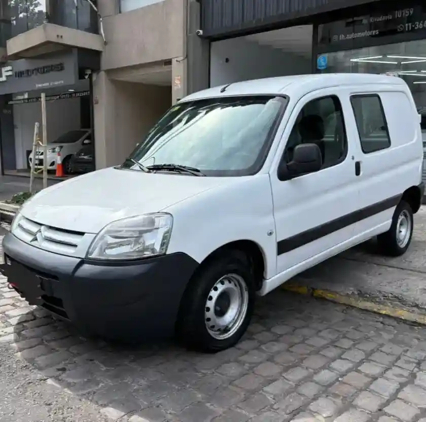 Citroën Berlingo Furgon 1.6 Hdi 92 Bussines 2018 - foto 1