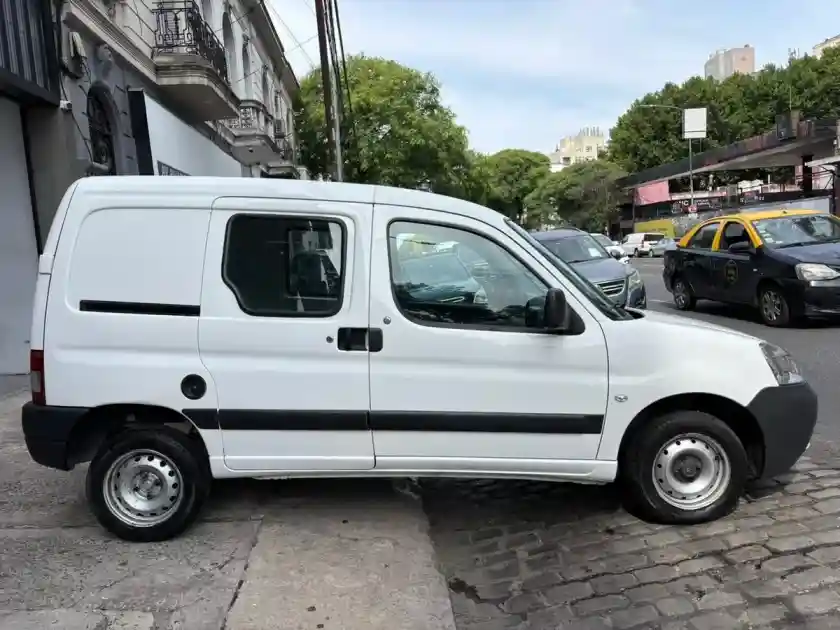Citroën Berlingo Furgon 1.6 Hdi 92 Bussines 2018 - foto 4