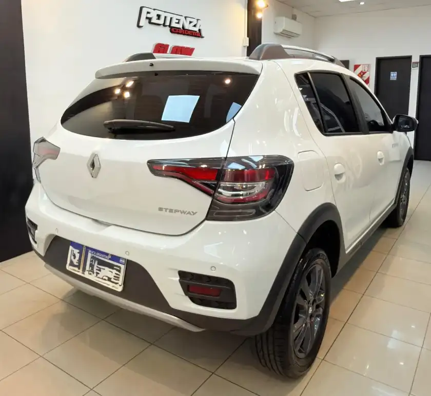 Renault Stepway 1.6 16V Intens 2023 - foto 3