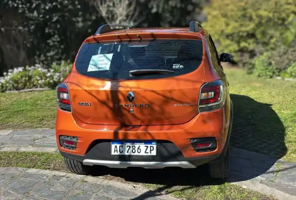 Renault Sandero Stepway 1.6 Expression 105Cv 2018 - foto 3