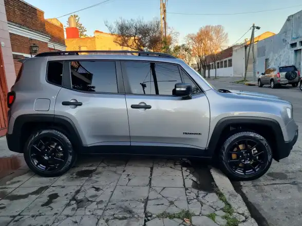 Jeep Renegade 1.8 Sport 2021 - foto 2