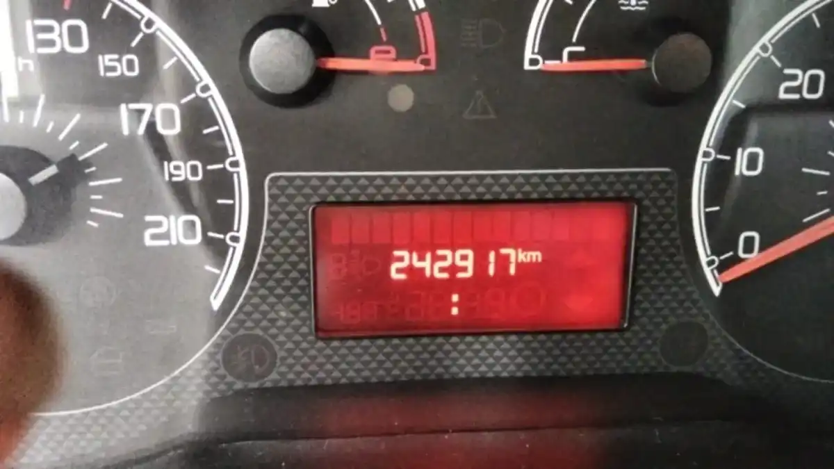 Fiat Fiorino Qubo 1.4 8V Active 2013 - foto 4