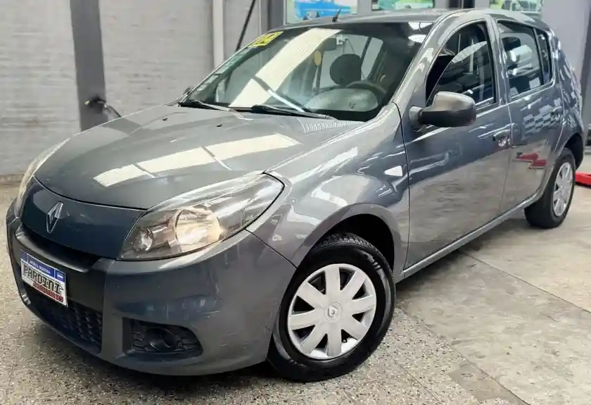 Renault Sandero 1.6 Authentique Pack I 90Cv 2014 - foto 1