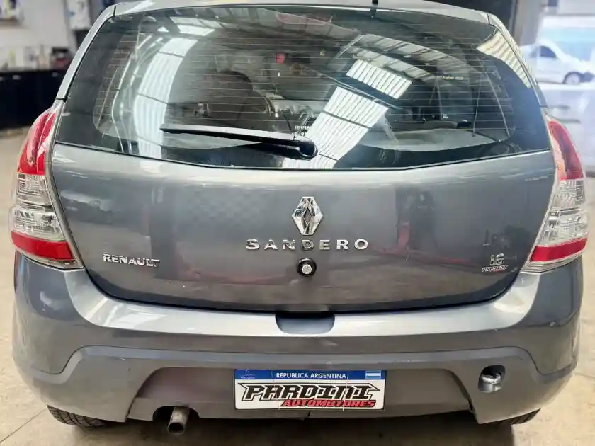 Renault Sandero 1.6 Authentique Pack I 90Cv 2014 - foto 5