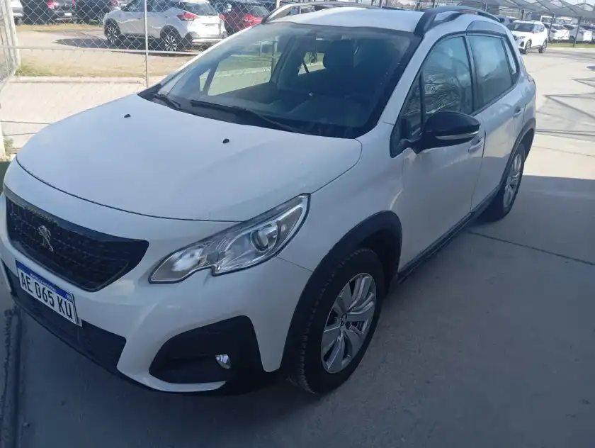 Peugeot 2008 1.6 Allure 2020 - foto 1
