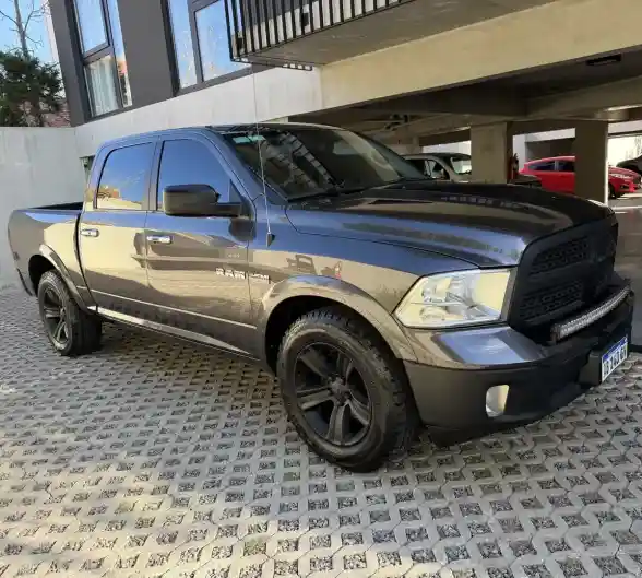RAM 1500 2017 - foto 1