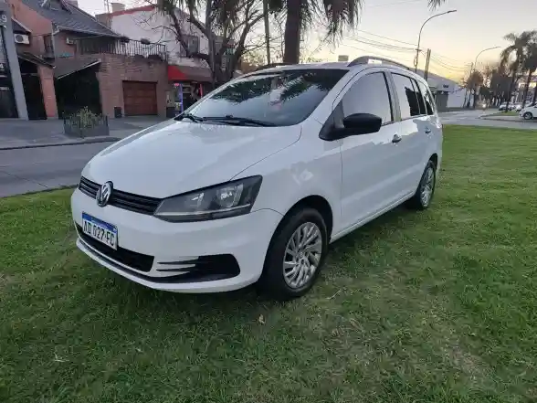 Volkswagen Suran 1.6 Comfortline 101Cv 2018 - foto 1