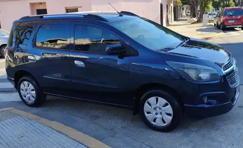 Chevrolet Spin 2015 - foto 1