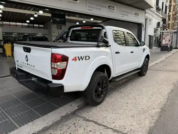 Renault Alaskan 2.3 Dci Bit 190 Intens Noir 4X4 At 2025 - foto 2