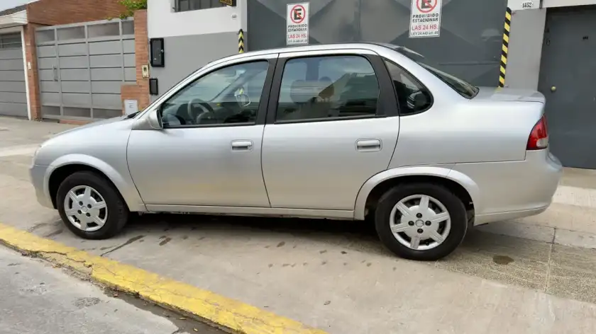 Chevrolet Classic 1.4 Ls Abs Airbag 2014 - foto 2