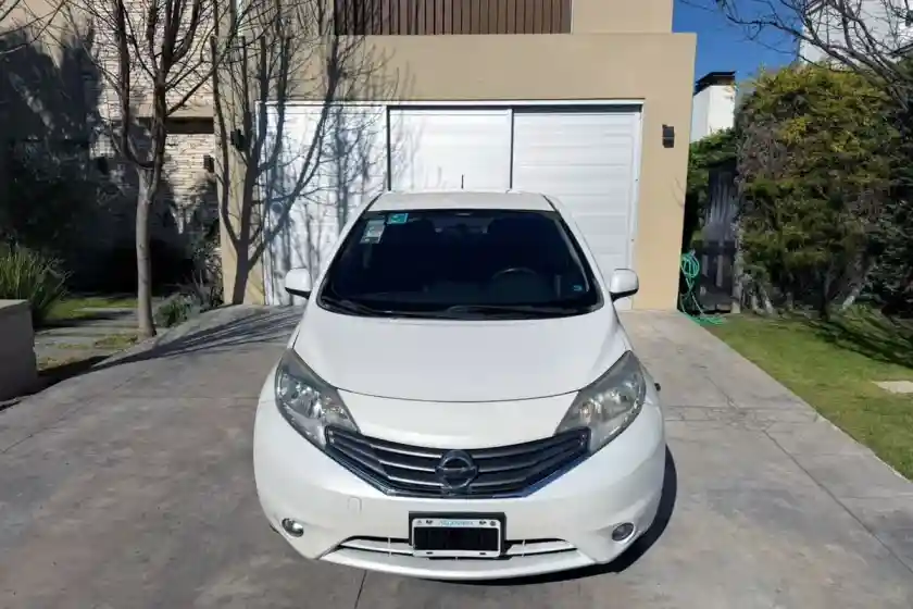 Nissan Note 1.6 Advance 107Cv 2015 - foto 2
