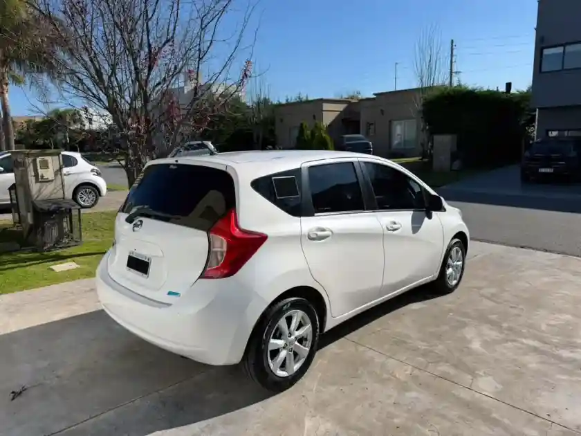 Nissan Note 1.6 Advance 107Cv 2015 - foto 5