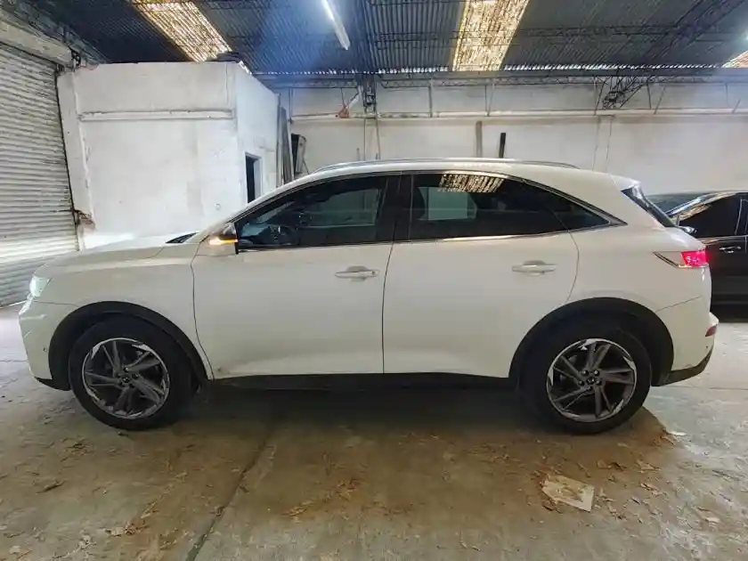D.s. Ds7 Crossback 2.0 Hdi 180 At So Chic 2021 - foto 4