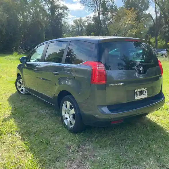 Peugeot 5008 1.6 Allure Plus 156Cv 2012 - foto 5