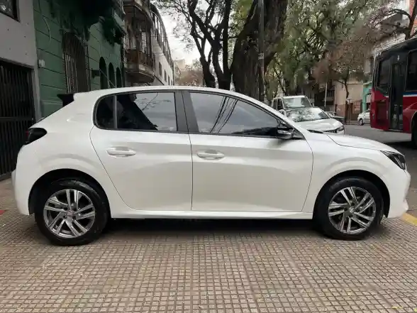 Peugeot 208 1.6 Feline Tiptronic 2022 - foto 4