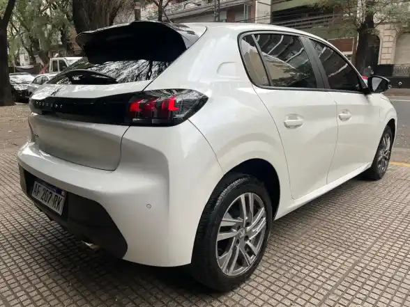 Peugeot 208 1.6 Feline Tiptronic 2022 - foto 5