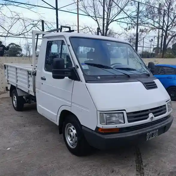 Renault Trafic Rodeo 1.9 Ta8J D 031 S/Caja 1998 - foto 2
