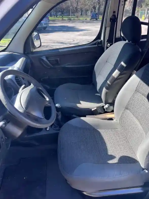 Citroën Berlingo Furgon 1.6 Hdi 92Cv Am53 2012 - foto 4